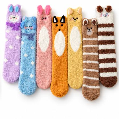 Siete calcetines Sleepeers Max Fun afelpados con conejitos, zorro, osito y otros animales con orejitas en relieve